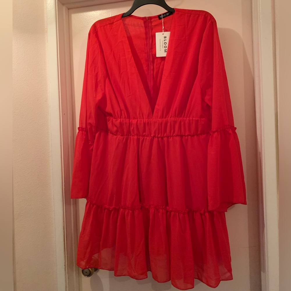 Red Ruffled Dress with V Neck to Waist